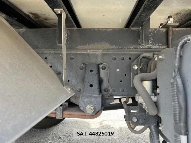 Isuzu ELF TRUCK 2019-05 1742760-23