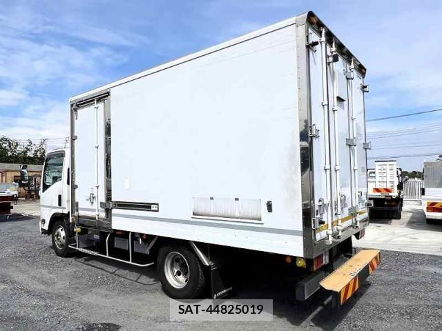 Isuzu ELF TRUCK 2019-05 1742760-2