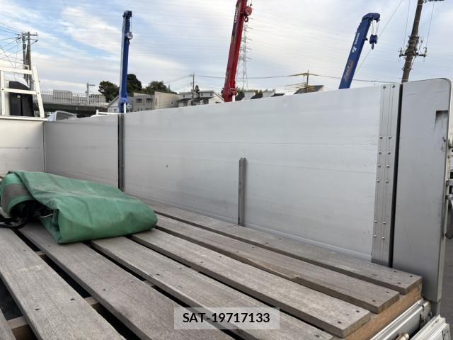 Isuzu ELF TRUCK 2019-05 1742679-10