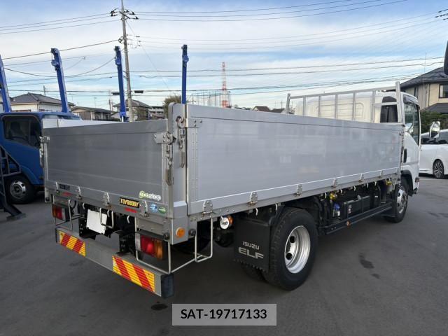 Isuzu ELF TRUCK 2019-05 1742679-2