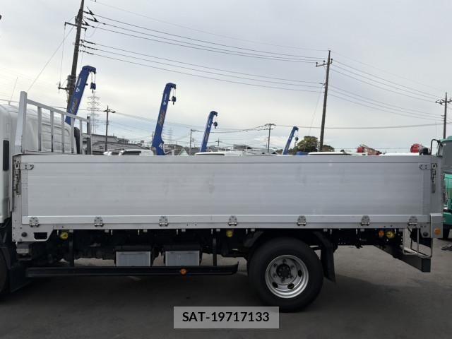 Isuzu ELF TRUCK 2019-05 1742679-6