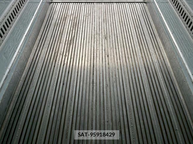 Isuzu ELF TRUCK 2016-10 1742670-11