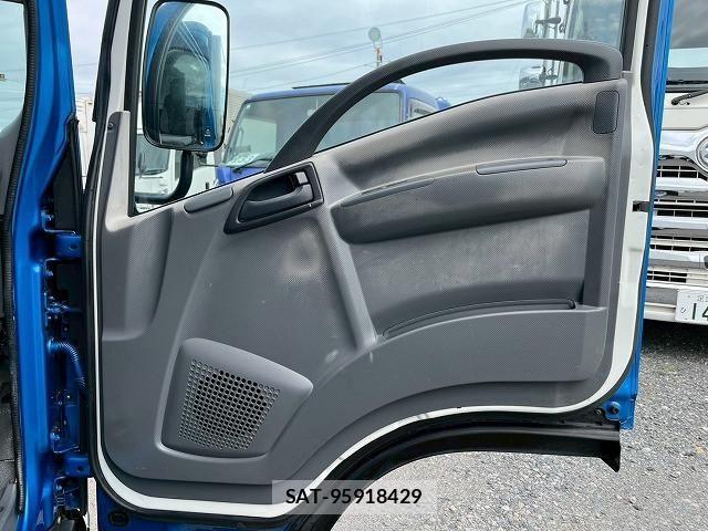 Isuzu ELF TRUCK 2016-10 1742670-18