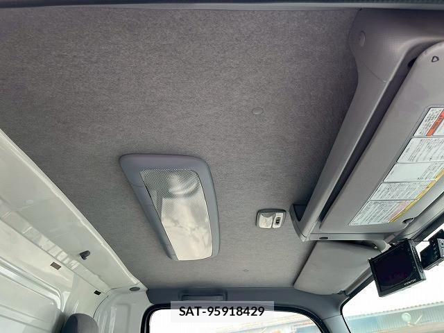 Isuzu ELF TRUCK 2016-10 1742670-21