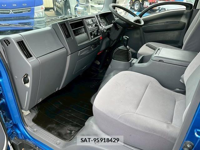 Isuzu ELF TRUCK 2016-10 1742670-23