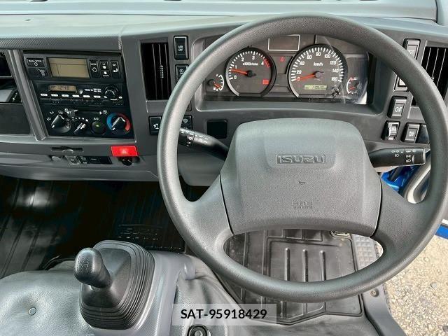 Isuzu ELF TRUCK 2016-10 1742670-26