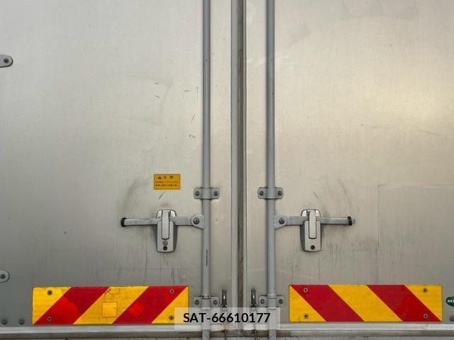 Isuzu ELF TRUCK 2018-12 1742619-16