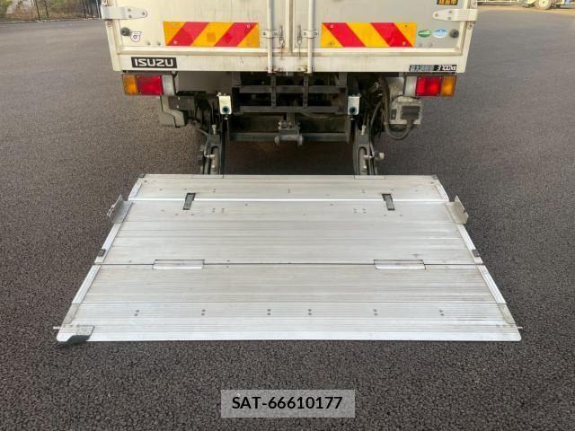 Isuzu ELF TRUCK 2018-12 1742619-17