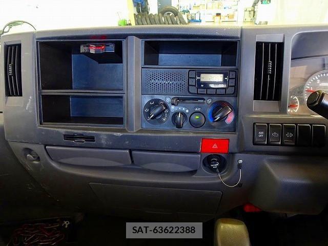 Isuzu ELF TRUCK 2018-10 1742736-9