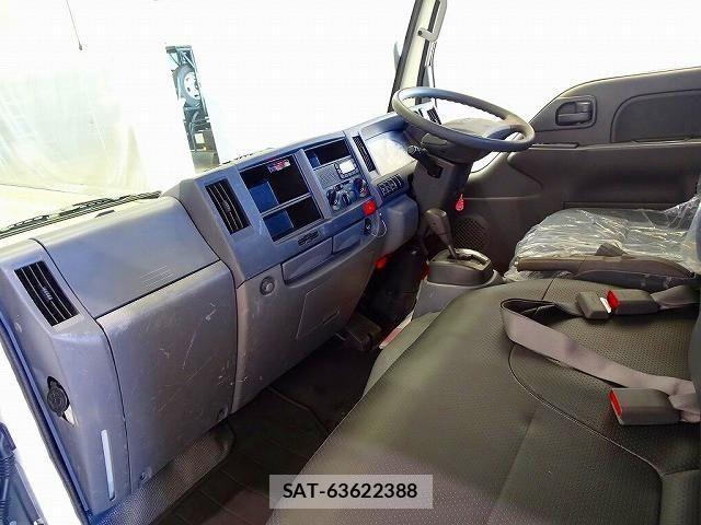 Isuzu ELF TRUCK 2018-10 1742736-6