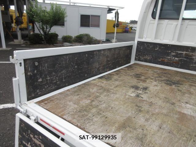 Isuzu ELF TRUCK 2018-05 1742651-9