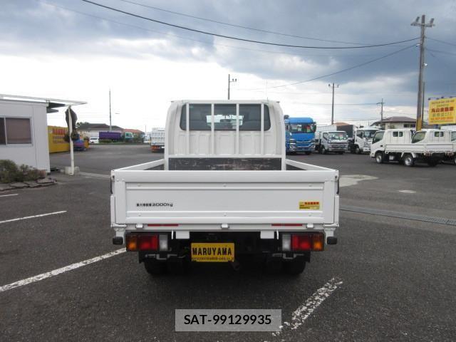 Isuzu ELF TRUCK 2018-05 1742651-6