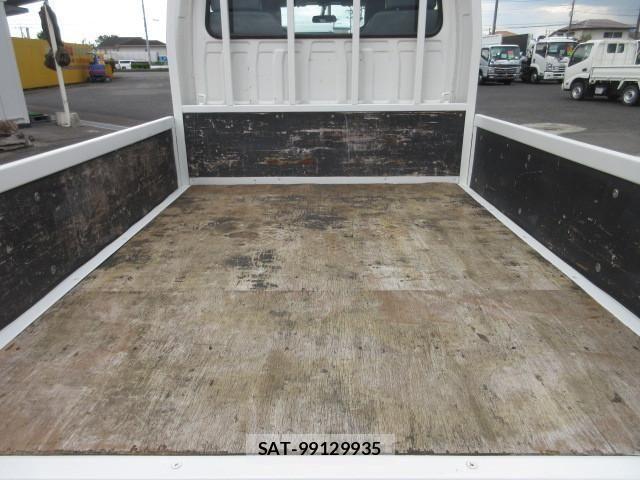 Isuzu ELF TRUCK 2018-05 1742651-8