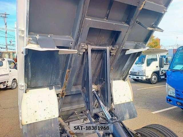 Isuzu ELF TRUCK 2018-09 1742685-17