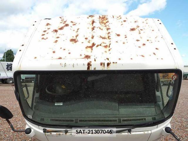 Isuzu ELF TRUCK 2010-12 1742726-21