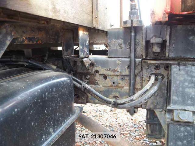 Isuzu ELF TRUCK 2010-12 1742726-26