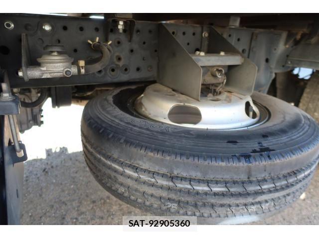 Isuzu ELF TRUCK 2013-09 1824228-28