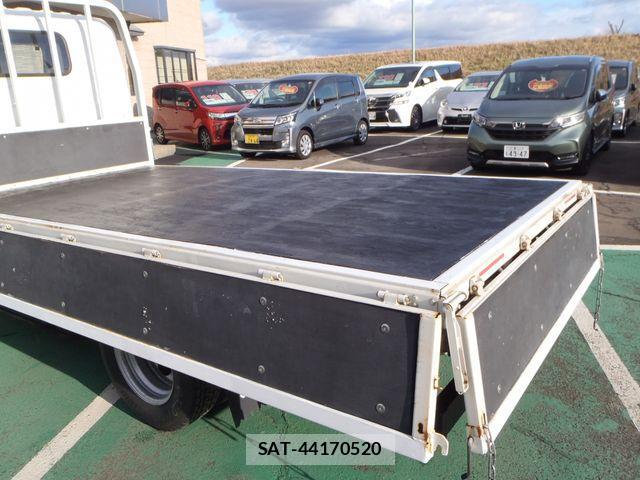 Isuzu ELF TRUCK 2017-12 1824211-27