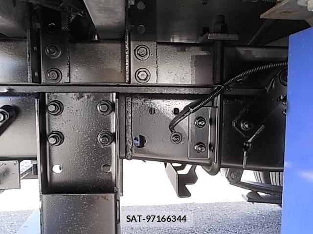Isuzu ELF TRUCK 2015-12 1824209-11