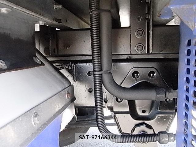 Isuzu ELF TRUCK 2015-12 1824209-13