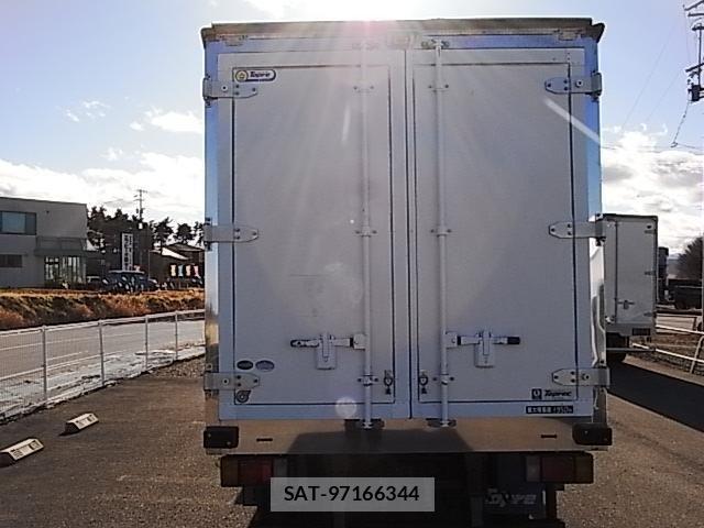 Isuzu ELF TRUCK 2015-12 1824209-4