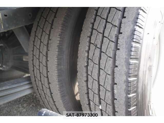Isuzu ELF TRUCK 2016-08 1869739-10