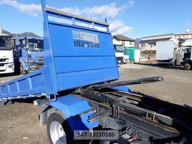Isuzu ELF TRUCK 2019-08 1869733-9