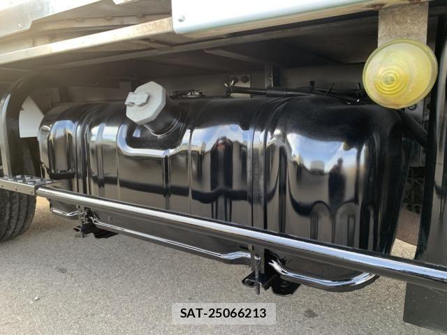 Isuzu ELF TRUCK 2011-11 1903600-29