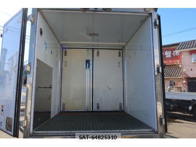 Isuzu ELF TRUCK 2016-11 1903596-10