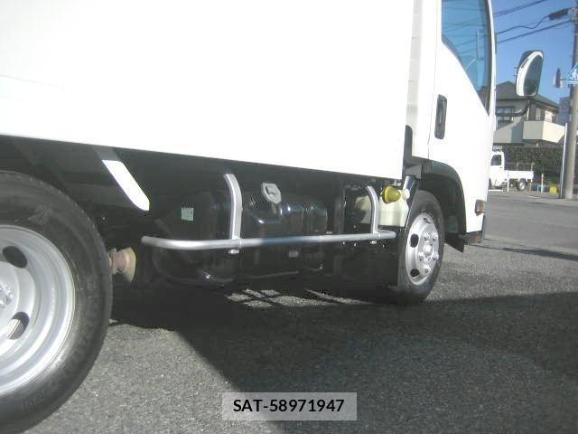 Isuzu ELF TRUCK 2018-07 1931701-14