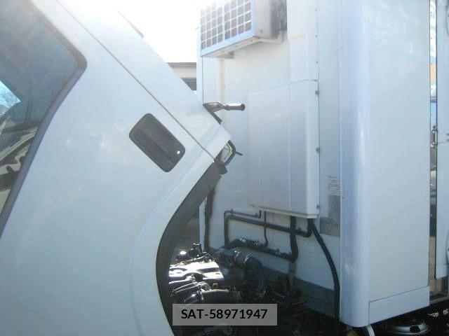 Isuzu ELF TRUCK 2018-07 1931701-21
