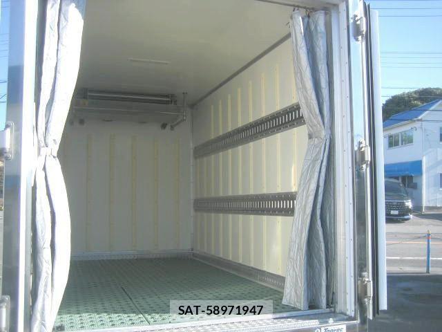 Isuzu ELF TRUCK 2018-07 1931701-6