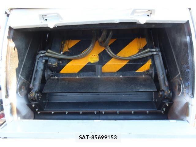 Isuzu ELF TRUCK 2012-07 2029452-20