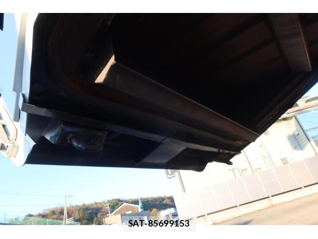 Isuzu ELF TRUCK 2012-07 2029452-23