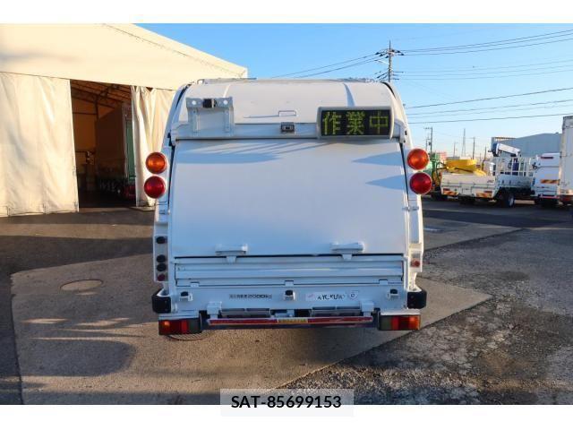 Isuzu ELF TRUCK 2012-07 2029452-5