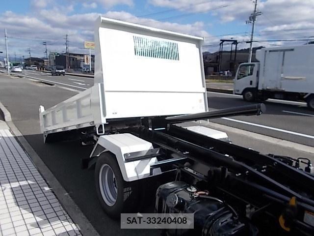 Isuzu ELF TRUCK 2018-07 2099277-20