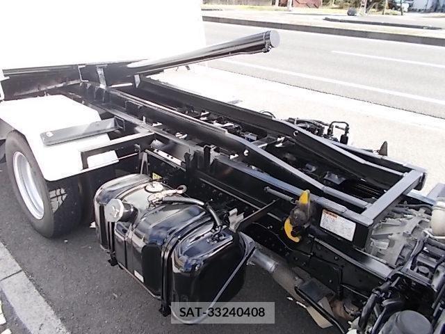 Isuzu ELF TRUCK 2018-07 2099277-22