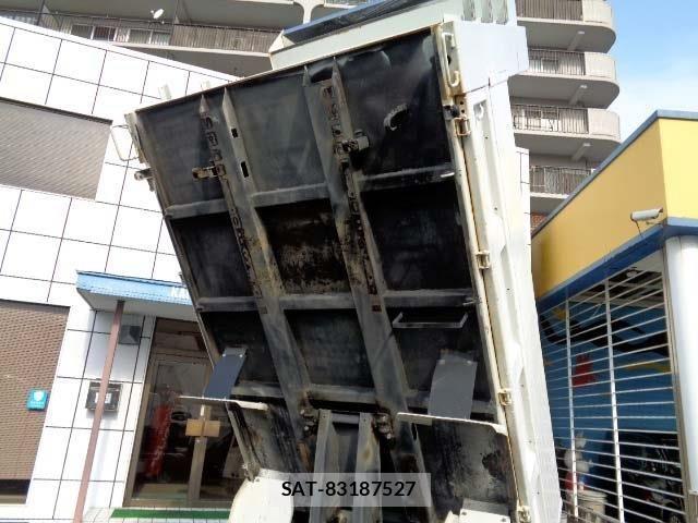 Isuzu ELF TRUCK 2017-09 2208440-11