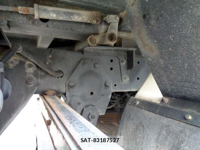Isuzu ELF TRUCK 2017-09 2208440-18