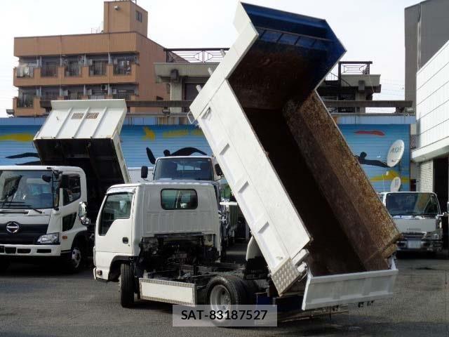 Isuzu ELF TRUCK 2017-09 2208440-1