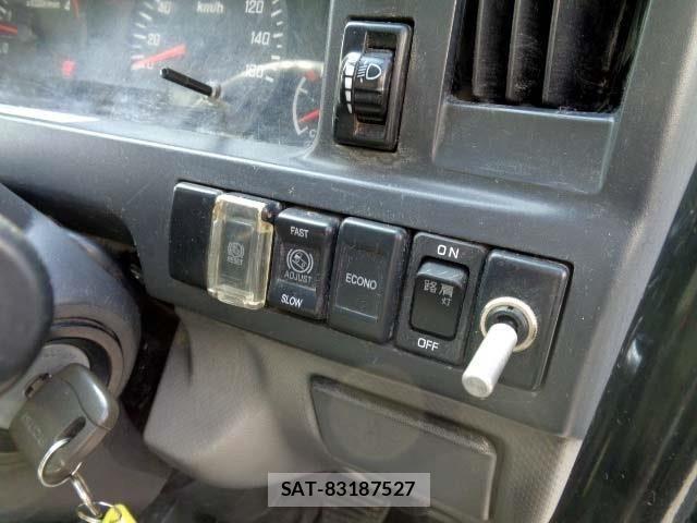 Isuzu ELF TRUCK 2017-09 2208440-5