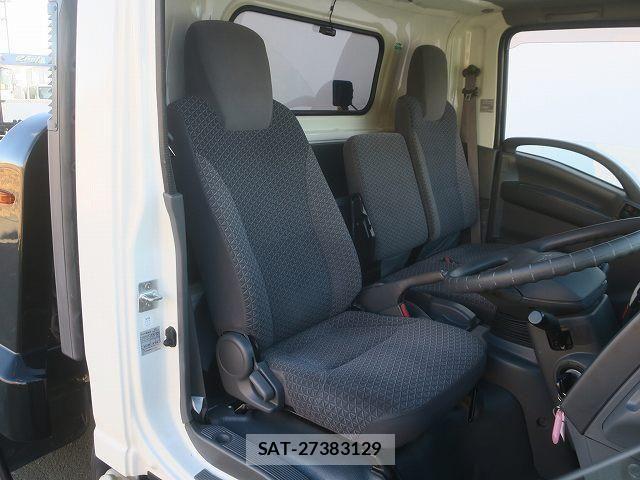 Isuzu ELF TRUCK 2021-09 2208401-13