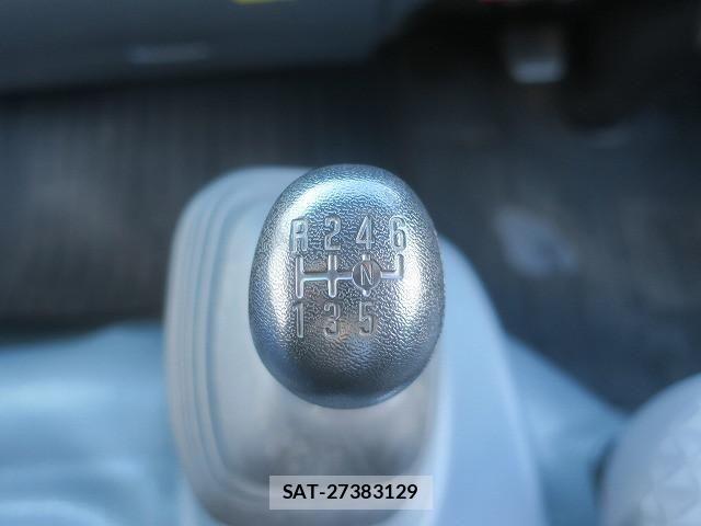 Isuzu ELF TRUCK 2021-09 2208401-18