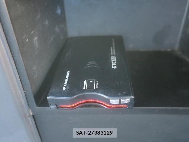 Isuzu ELF TRUCK 2021-09 2208401-20