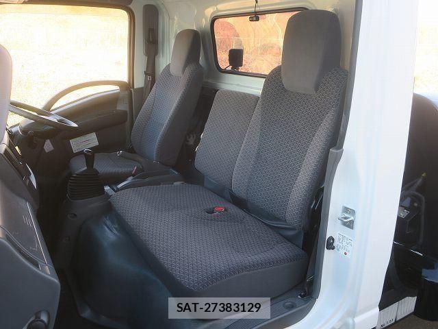 Isuzu ELF TRUCK 2021-09 2208401-22