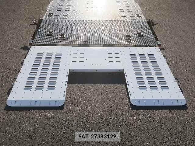 Isuzu ELF TRUCK 2021-09 2208401-7