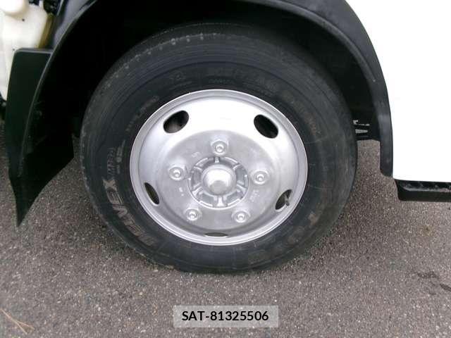 Isuzu ELF TRUCK 2009-10 2319354-11