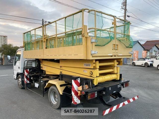 Isuzu ELF TRUCK 2005-06 2348075-2