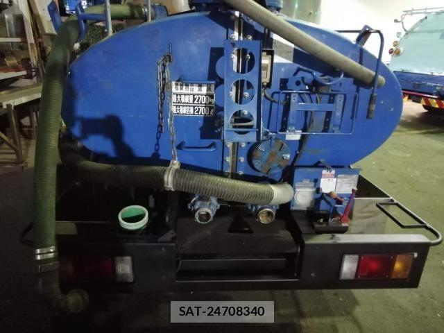 Isuzu ELF TRUCK 2015-10 2348009-15