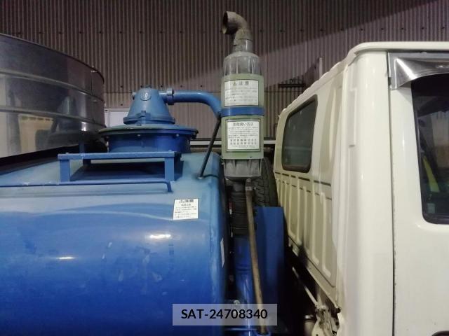Isuzu ELF TRUCK 2015-10 2348009-16